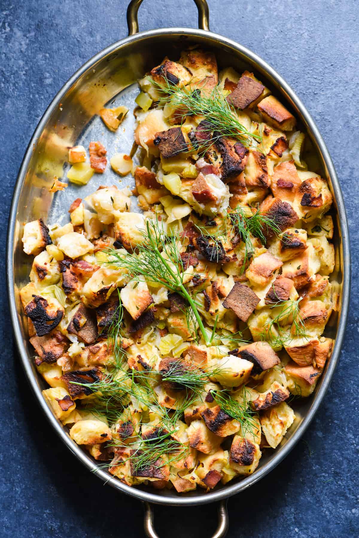 Apple, Bacon & Fennel Stuffing - This bread dressing is the perfect combination of sweet and savory! | foxeslovelemons.com