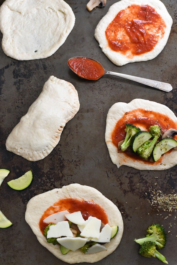 Cheesy Roasted Veggie Pockets - A make-ahead lunch or snack that will make a vegetable lover out of anyone! | foxeslovelemons.com