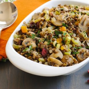 Lentil & Mushroom Dressing - A gluten-free stuffing/dressing that all your guests will enjoy! Includes two types of lentils, dried fruit and herbs. | foxeslovelemons.com