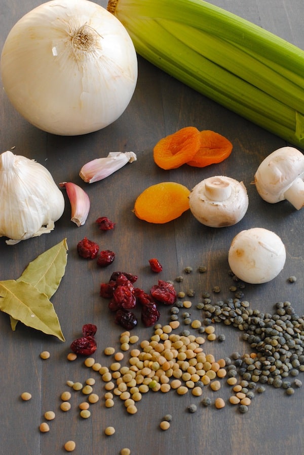 Lentil & Mushroom Dressing - A gluten-free stuffing/dressing that all your guests will enjoy! Includes two types of lentils, dried fruit and herbs. | foxeslovelemons.com