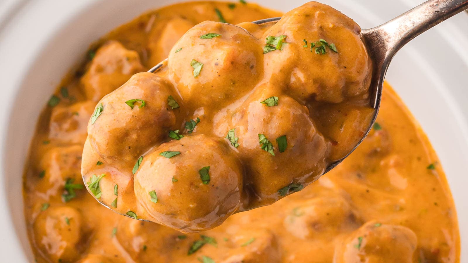 Slow Cooker Butter Chicken Meatballs